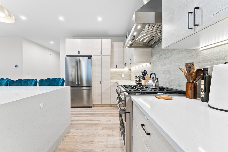 Building Photo - 21 Bolton St