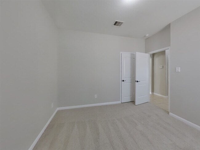 Building Photo - 7627 Daisy Port Ln