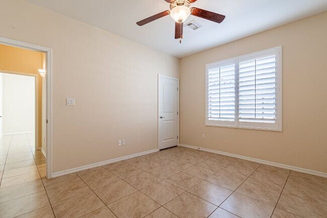 Building Photo - LAS BARRANCAS POOL HOME WITH SOLAR