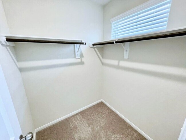 Building Photo - 16103 Kingfield Haven Dr