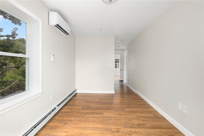 Building Photo - 21 Ashbrook Rd