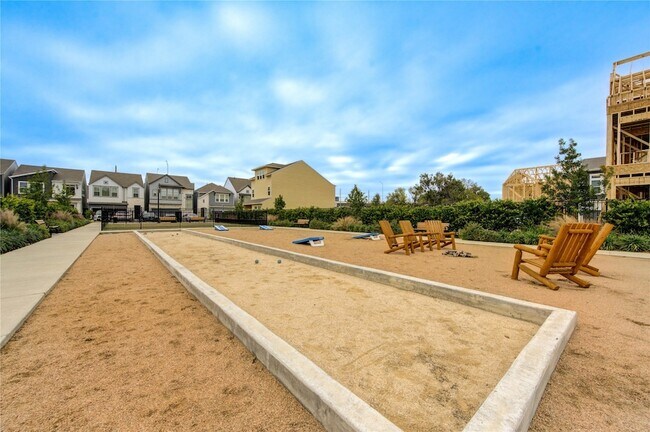 Building Photo - 16032 Mason Run Dr
