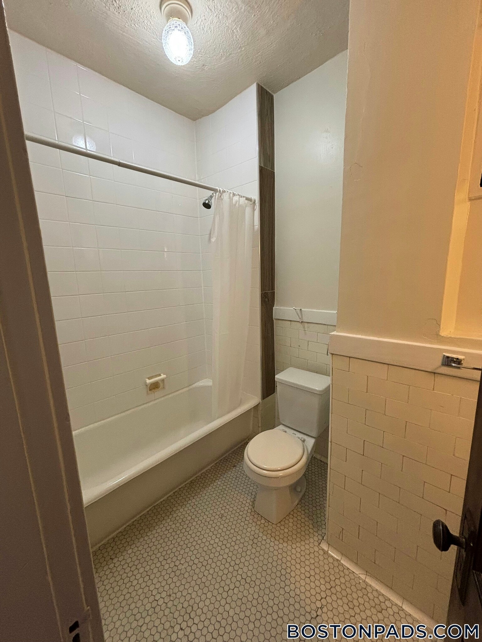 Building Photo - 17-19 Washington St.