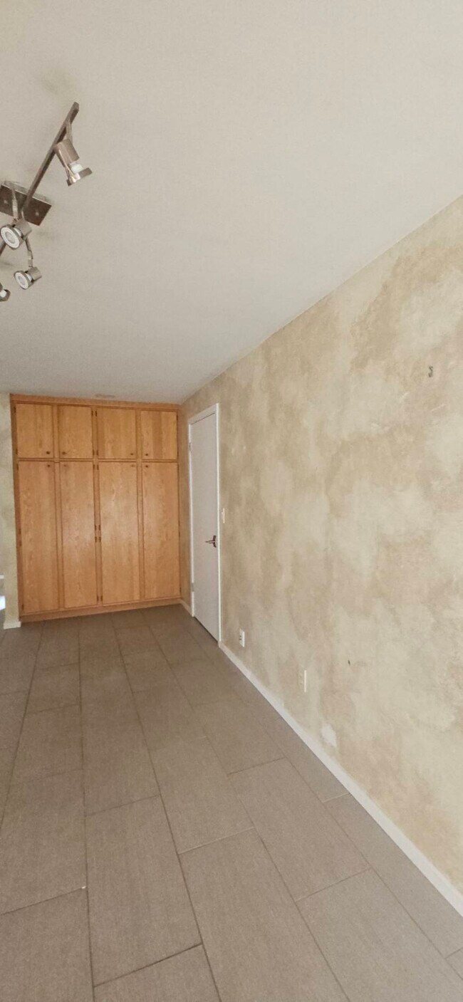 Building Photo - 16248 NE 29th St