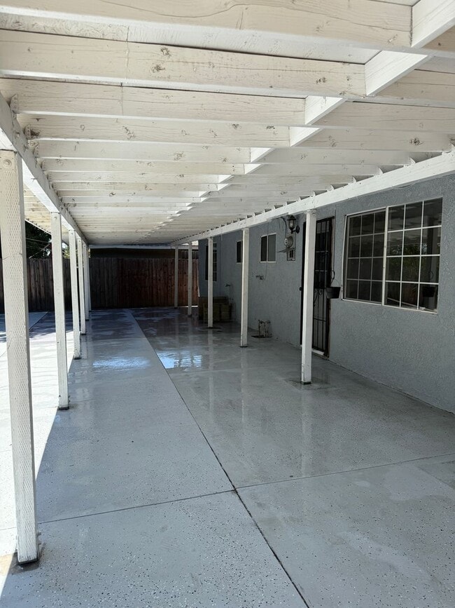 Building Photo - Charming 4-Bedroom Home for Rent in San Be...