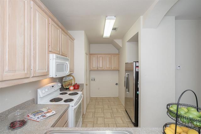 Building Photo - 1902 Nest Pl