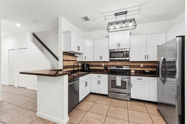 Building Photo - 151 SW 7th Ct