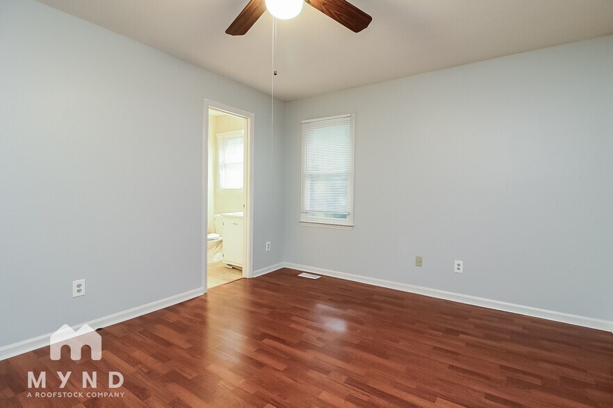 Building Photo - 303 Indian Springs Dr