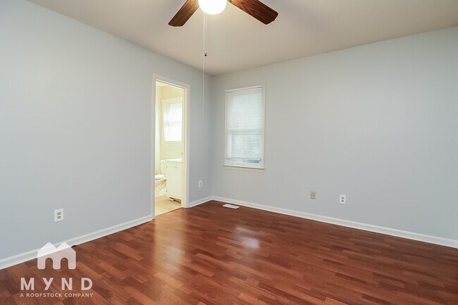 Building Photo - 303 Indian Springs Dr