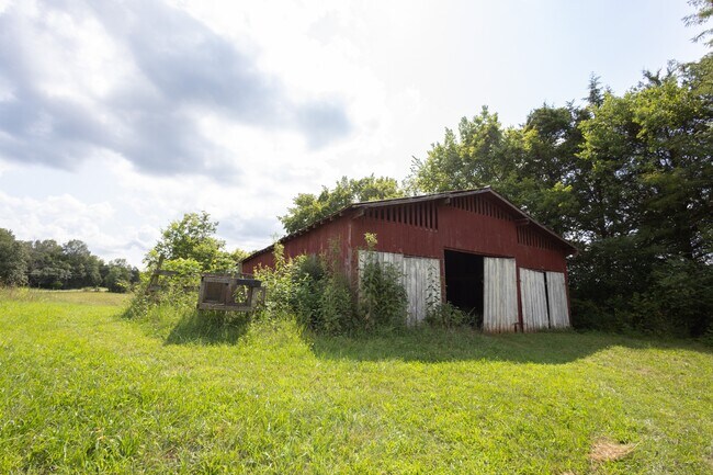 Building Photo - 815 Mount Olivet Girkin Rd