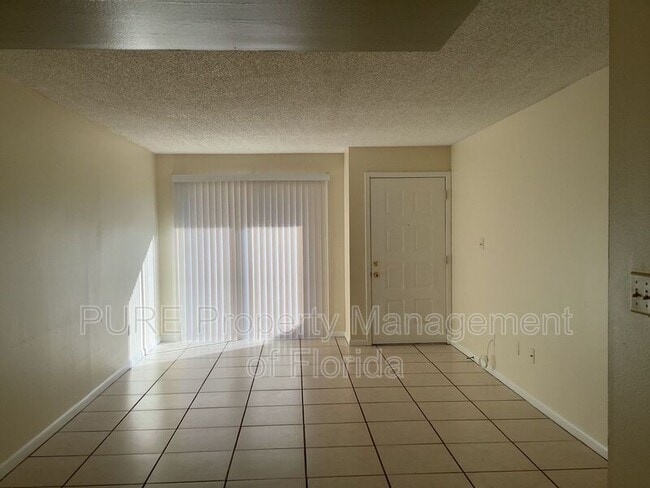 Building Photo - 2985 SE 55th Ave