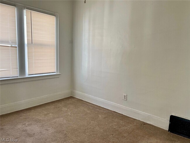 Building Photo - 13411 Edgewood Ave