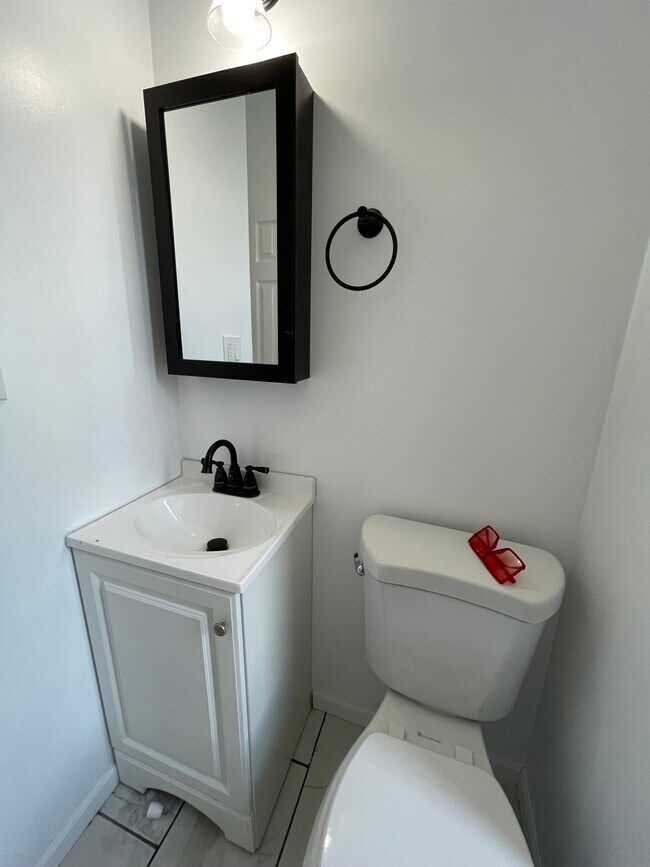 Building Photo - 3130 W Arthington St