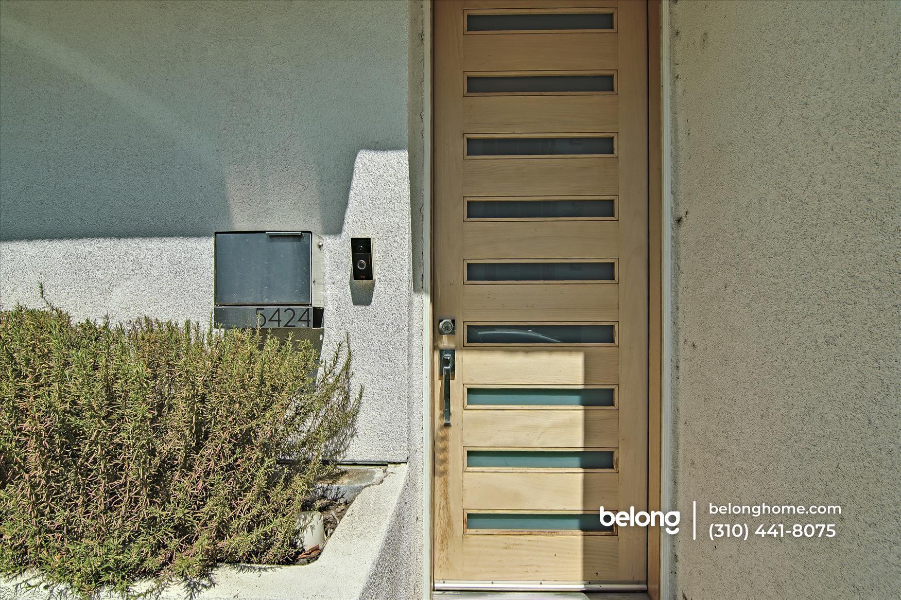 Building Photo - 5424 Camellia Ave