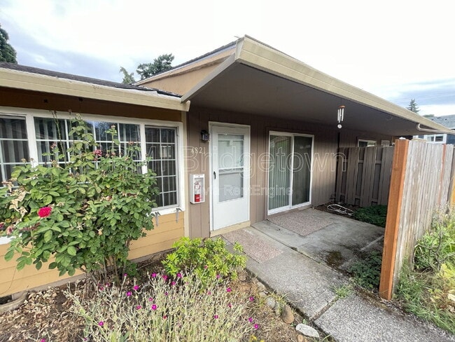 Building Photo - 4821 NE Prescott St