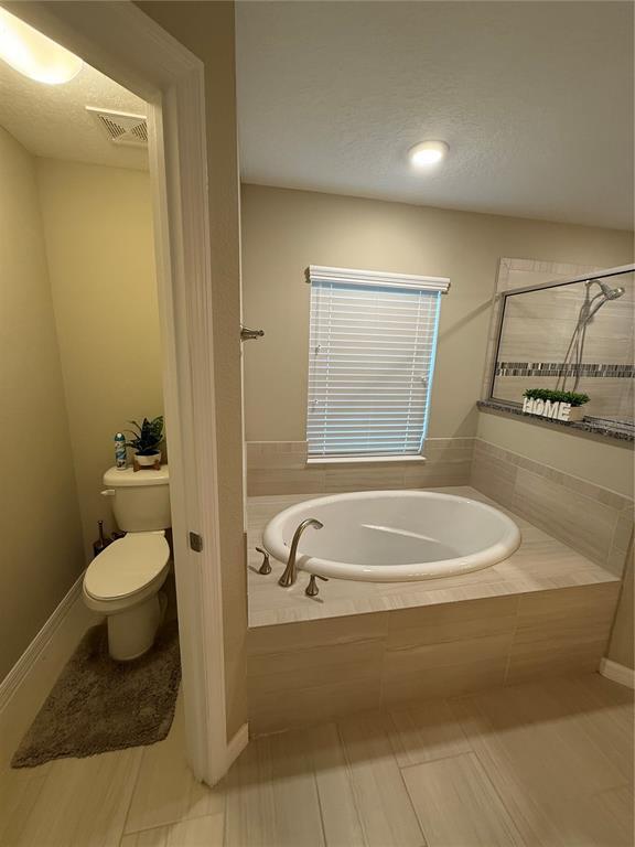 Building Photo - 5 Wayman Pl