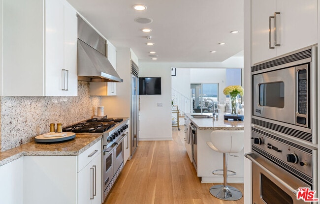 Building Photo - 24314 Malibu Rd