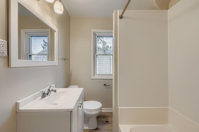 Building Photo - 1501 Sherburne Ave