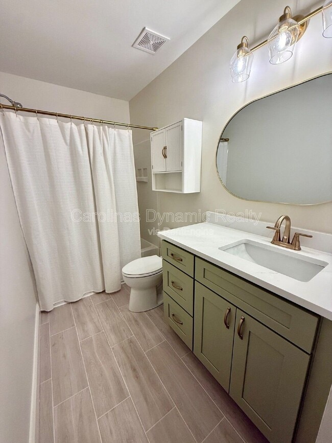 Building Photo - 8811 Roseton Ln