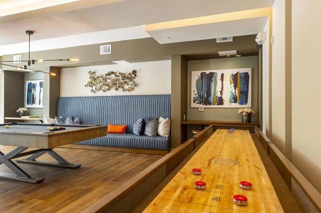 Building Photo - 1711 Caroline St