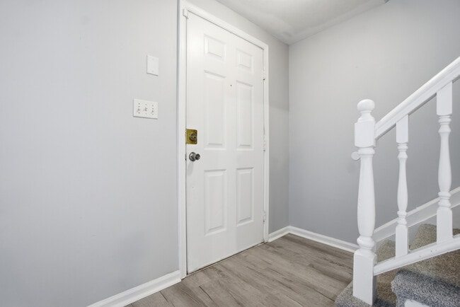 Building Photo - 55 Treasure Key