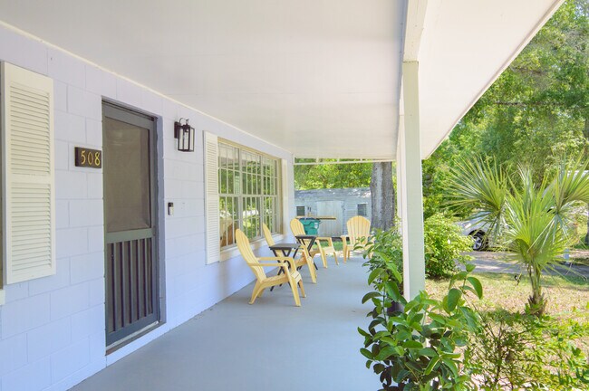 Front Porch - 508 NW 9th St