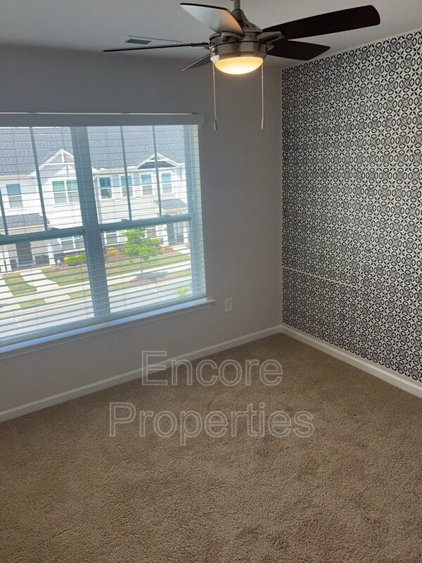 Building Photo - 908 Robbie Jackson Ln