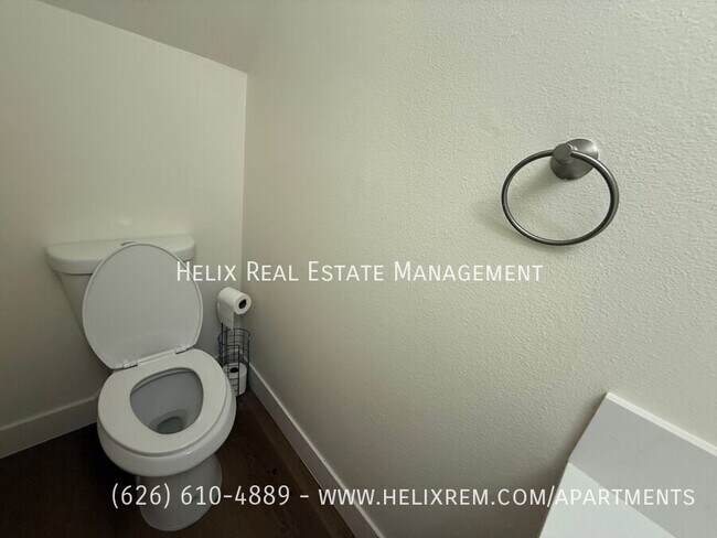 Building Photo - 731 W Duarte Rd