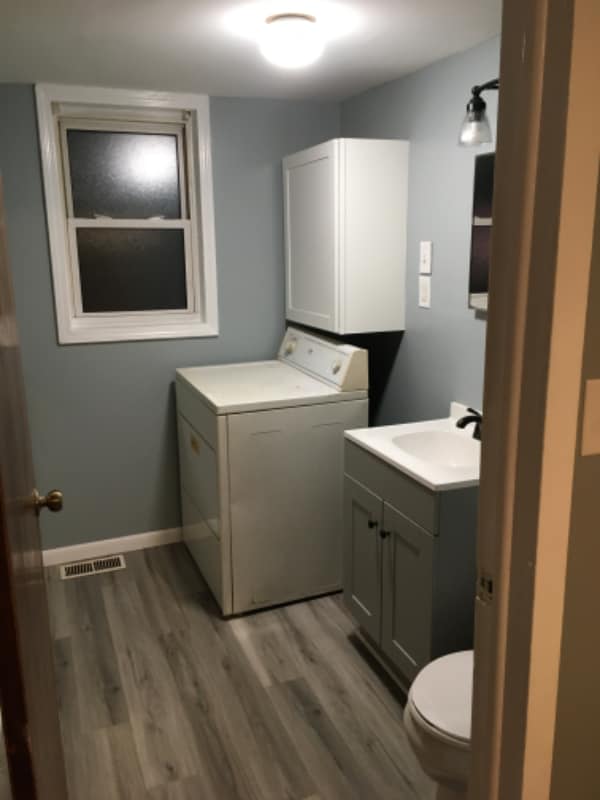 Building Photo - 215 Walnut St