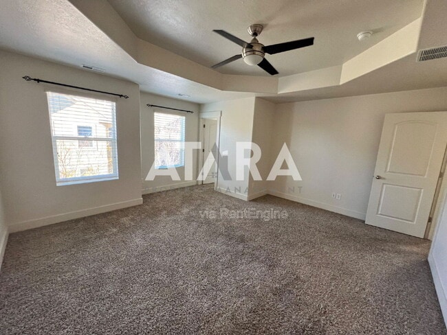 Building Photo - 713 Kirkbride Ave