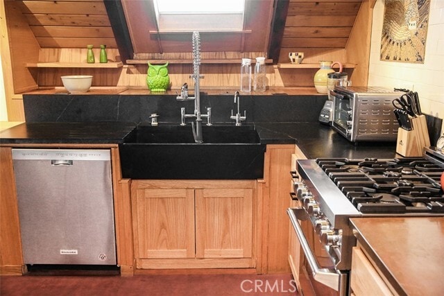 Building Photo - 6360 Moonstone Beach Dr