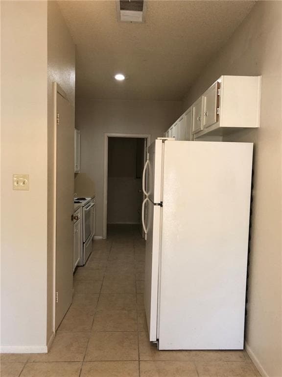 Building Photo - 7107 Silver Dale Dr