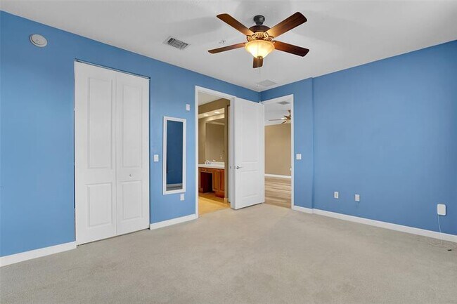Building Photo - 3055 NW 126th Ave