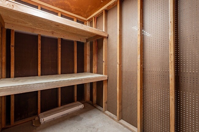 Building Photo - 8416 E Rancho Vista Dr