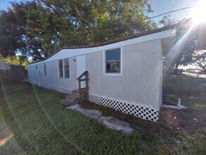 Building Photo - NICE 2BR/1BA Auburndale Mobile Home! NO AP...