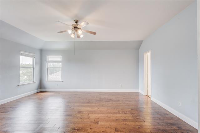 Building Photo - 6107 Lakecrest Dr