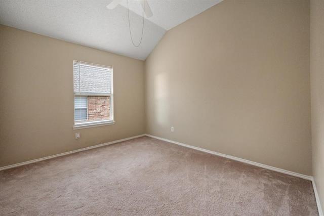 Building Photo - 7700 Glenoaks Dr