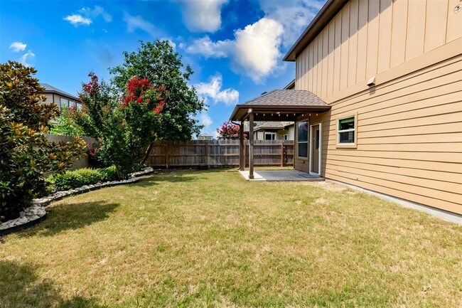 Building Photo - 16113 Hawthorne Heights Trail