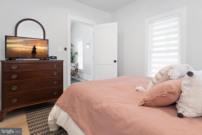 Building Photo - 207 Dodson Ave