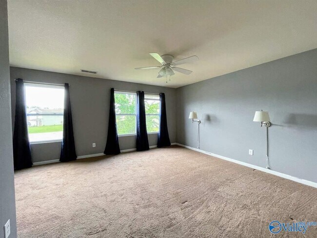 Building Photo - 144 Belle Haven Dr