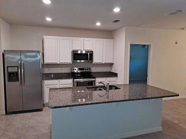 Building Photo - 3549 Crimson Clover Dr