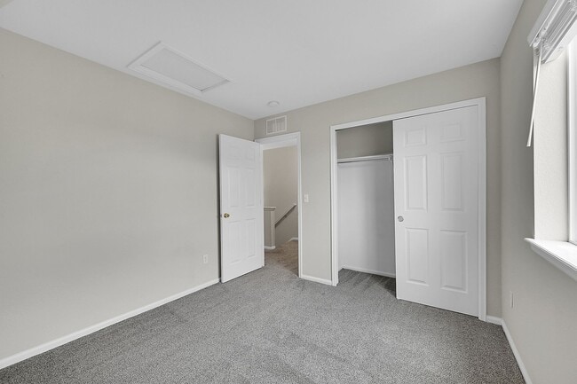 Building Photo - 8361 Newbury Way