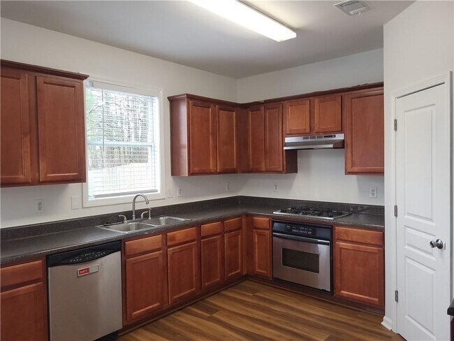 Building Photo - 4231 Suwanee Brook Ct