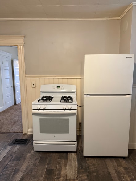 Building Photo - 57 Alfred St