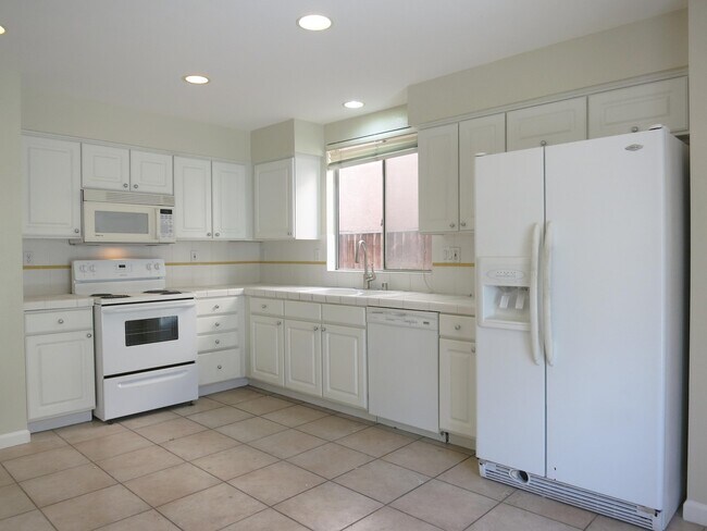 Building Photo - 1572 Firestone Loop