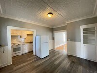 Building Photo - 31 Pennacook St