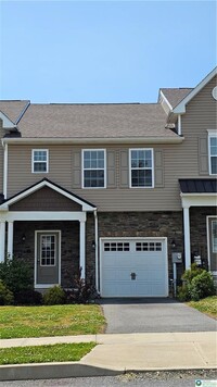 Building Photo - 1462 Black Forest Dr
