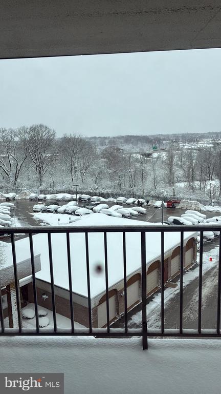 Building Photo - 20536 Valley Forge Cir