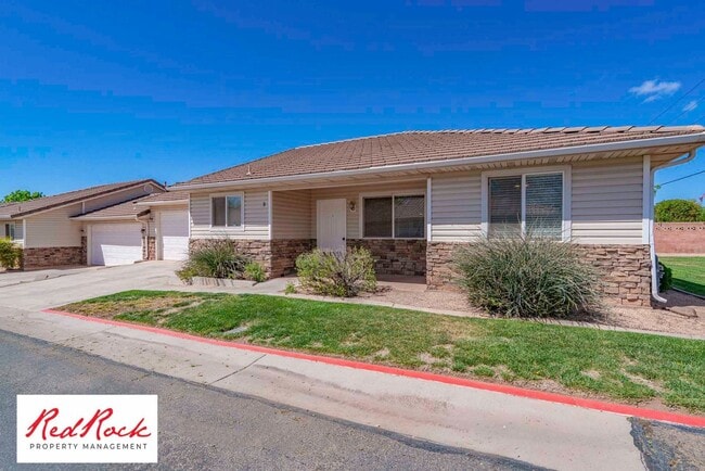 Building Photo - Spacious 3-Bed, 2-Bath Ivins Townhome – Do...