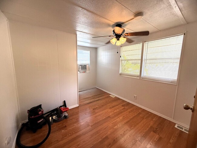 Building Photo - BEAUTIFULLY REMODELED 3 BED 1.5 BATH ON DO...